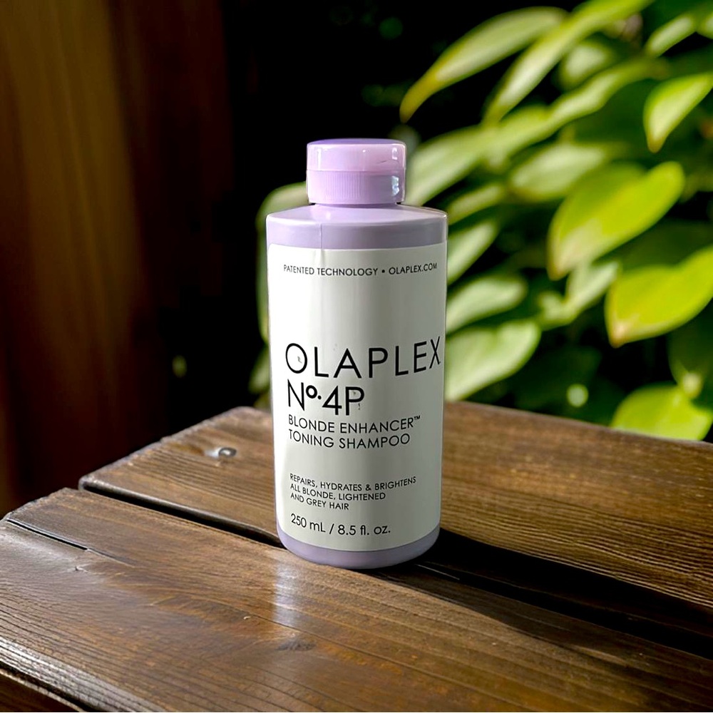 NWT Factory Sealed Olaplex No.4P Blonde Enhancer Toning Shampoo